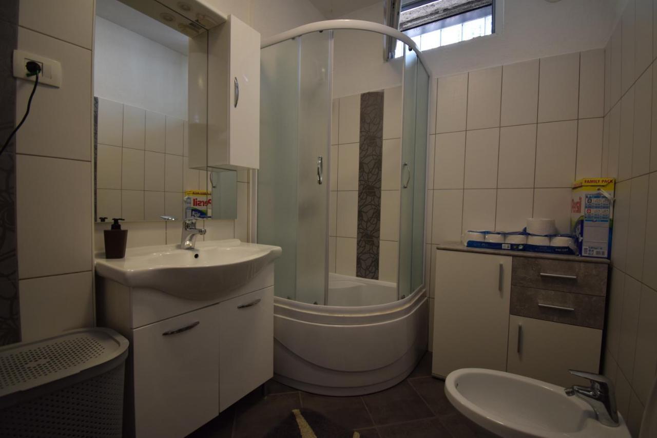 Apartment Adem Koper Extérieur photo